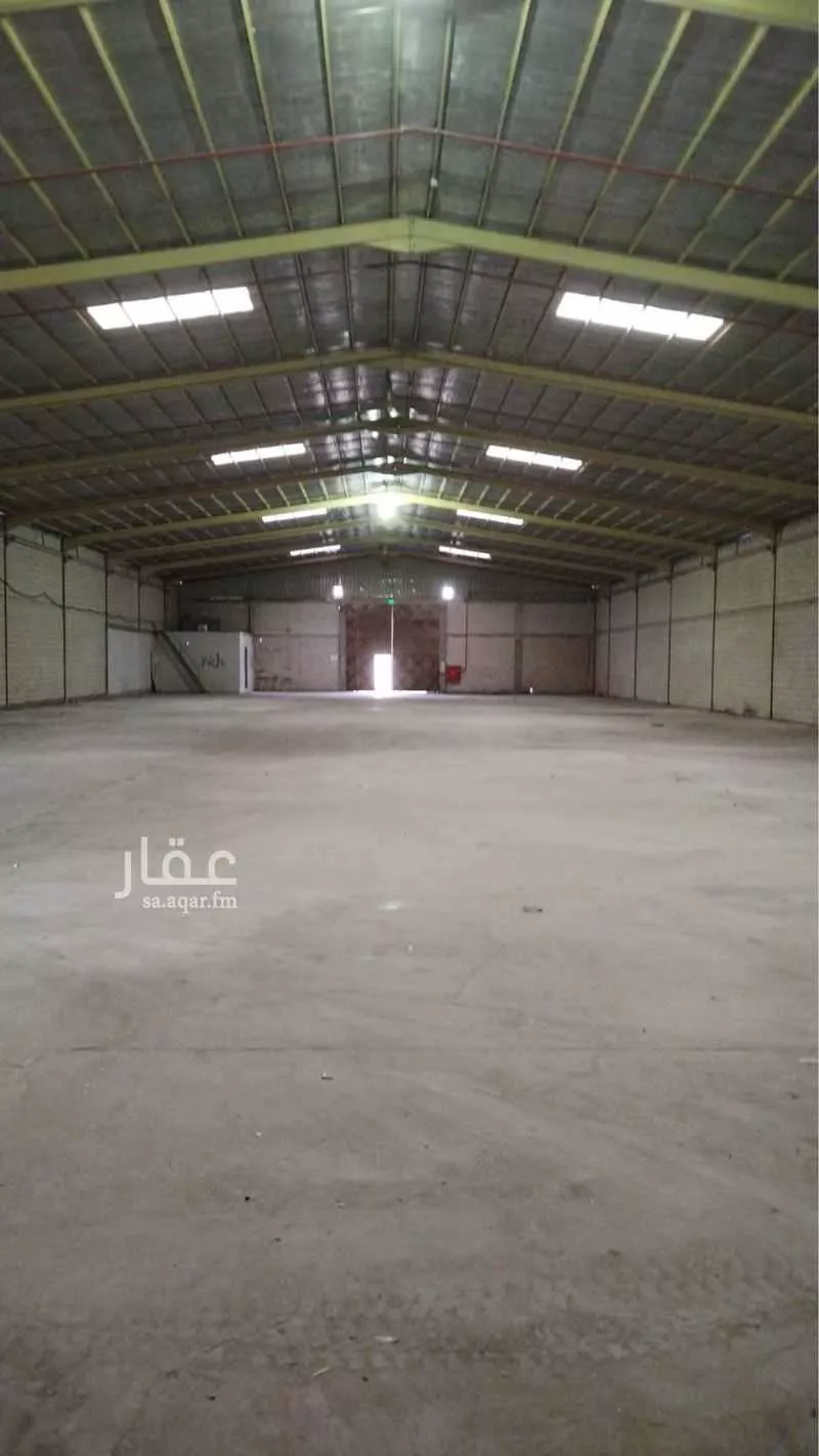 مستودع 7104 م² في المشاعل 6