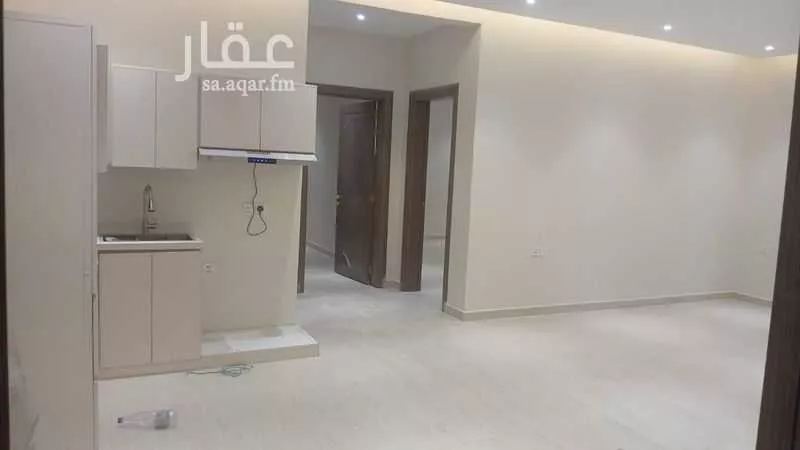 عمارة 622 م² في الملز 4