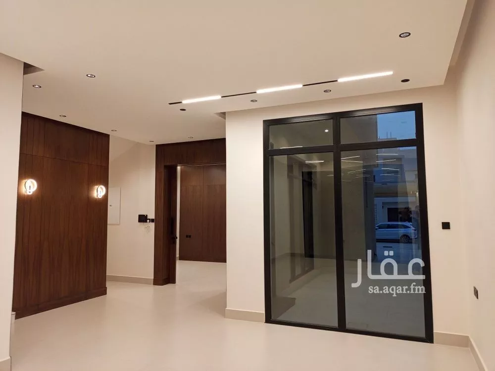 5 bedroom villa in Al Narjis 17