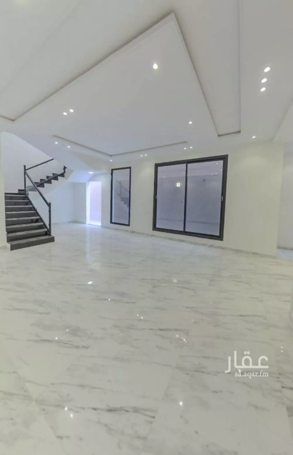 5 bedroom villa in Al Aridh 11