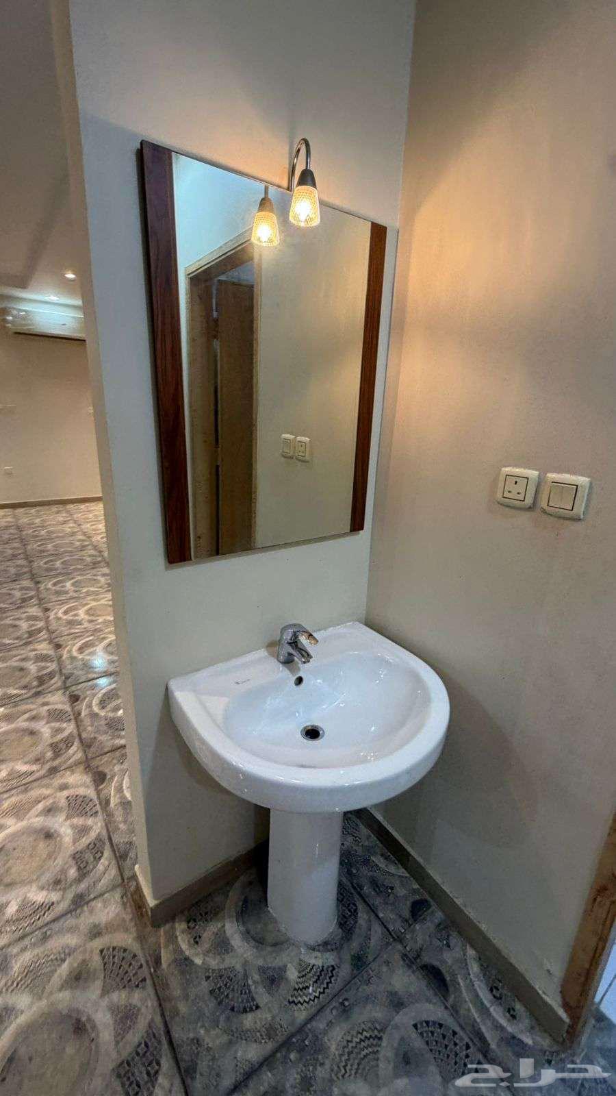 6 bedroom villa in Al Awali 17