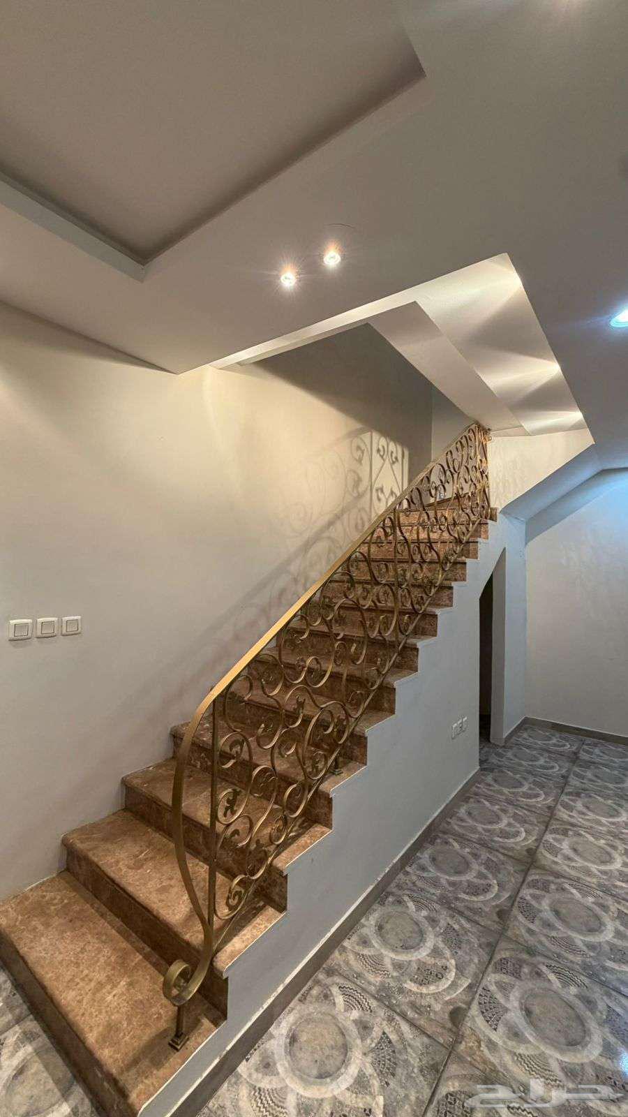 6 bedroom villa in Al Awali 19