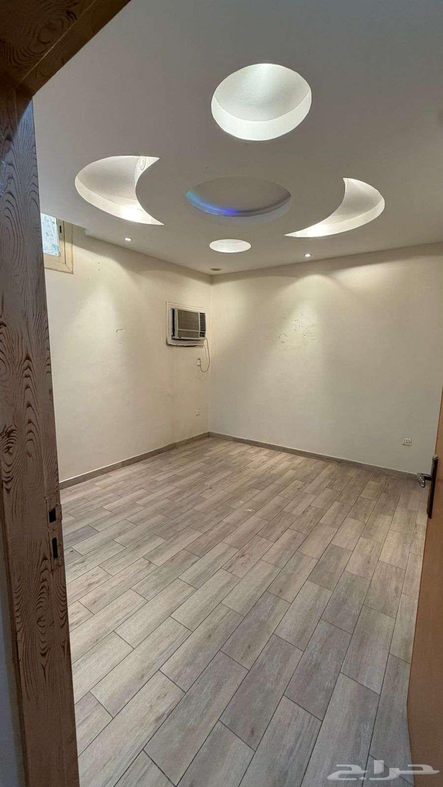 6 bedroom villa in Al Awali 24