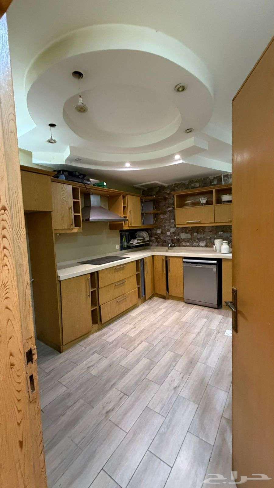 6 bedroom villa in Al Awali 26