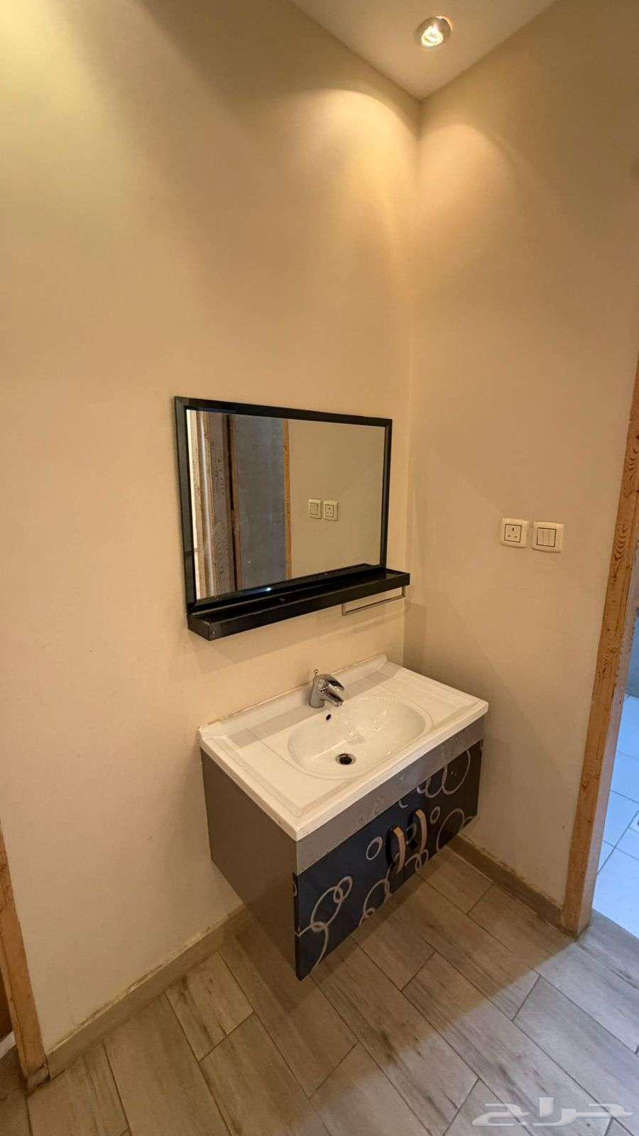 6 bedroom villa in Al Awali 27