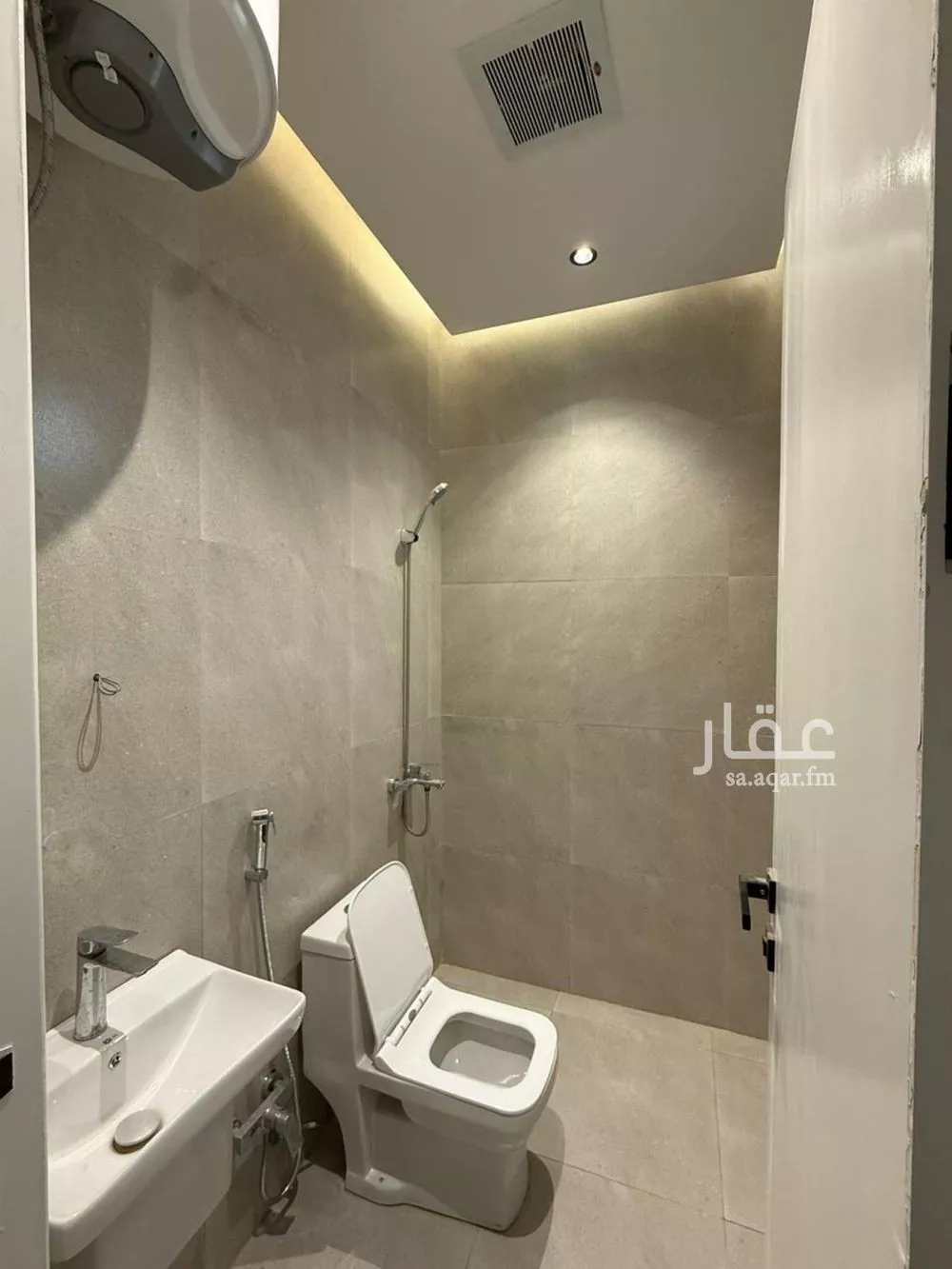 شقة 4 غرف في طويق 3