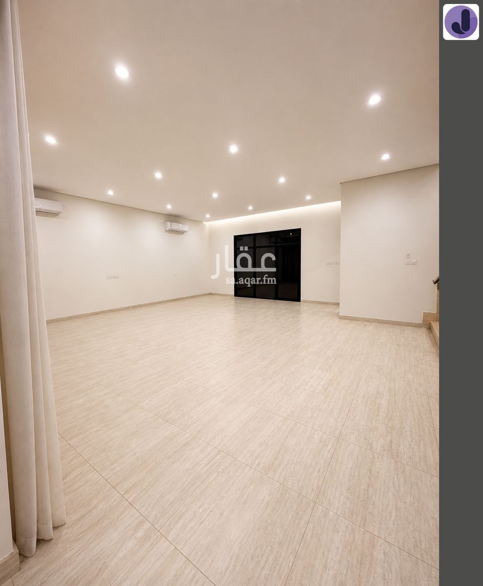 5 bedroom villa in Okaz, Riyadh 11