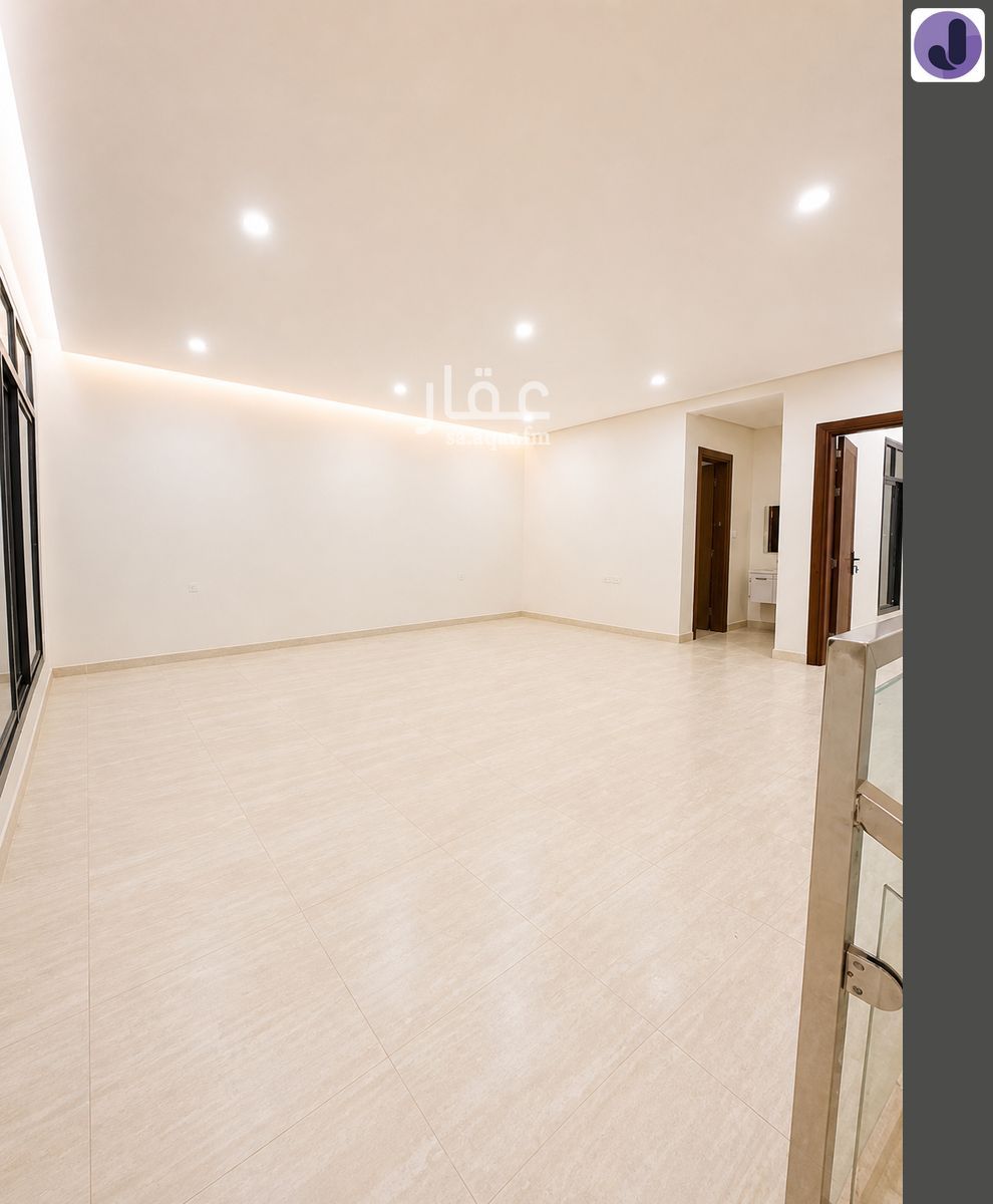 5 bedroom villa in Okaz, Riyadh 22