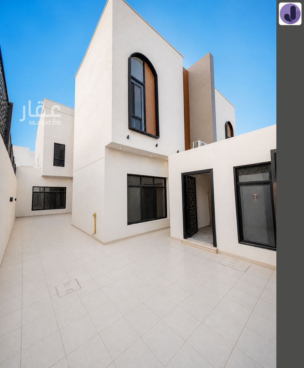 5 bedroom villa in Okaz, Riyadh 3