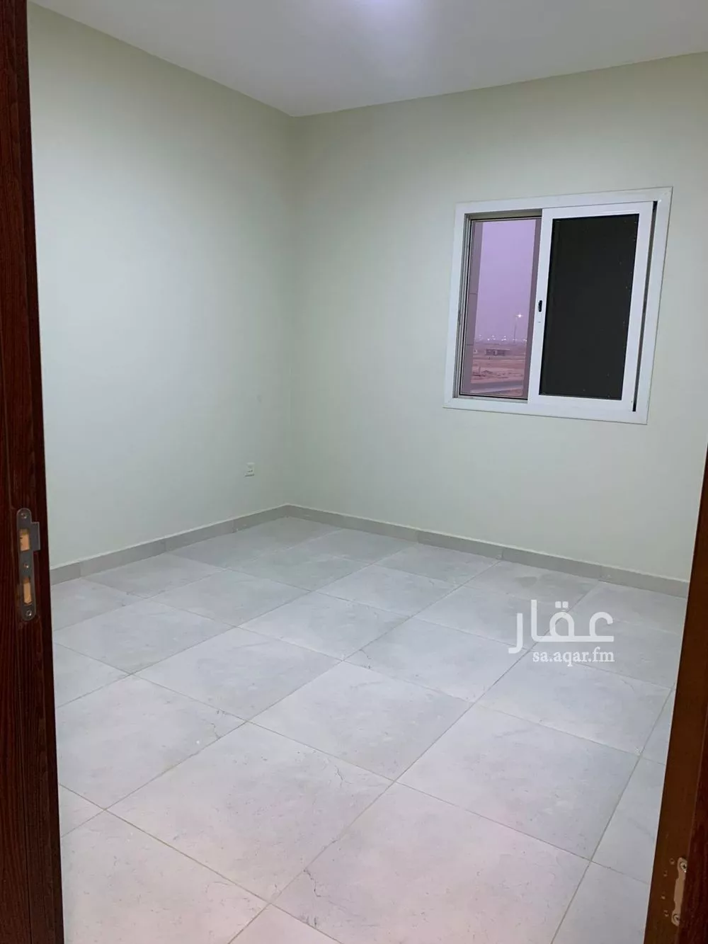فيلا 4 غرف في الجنادرية 3