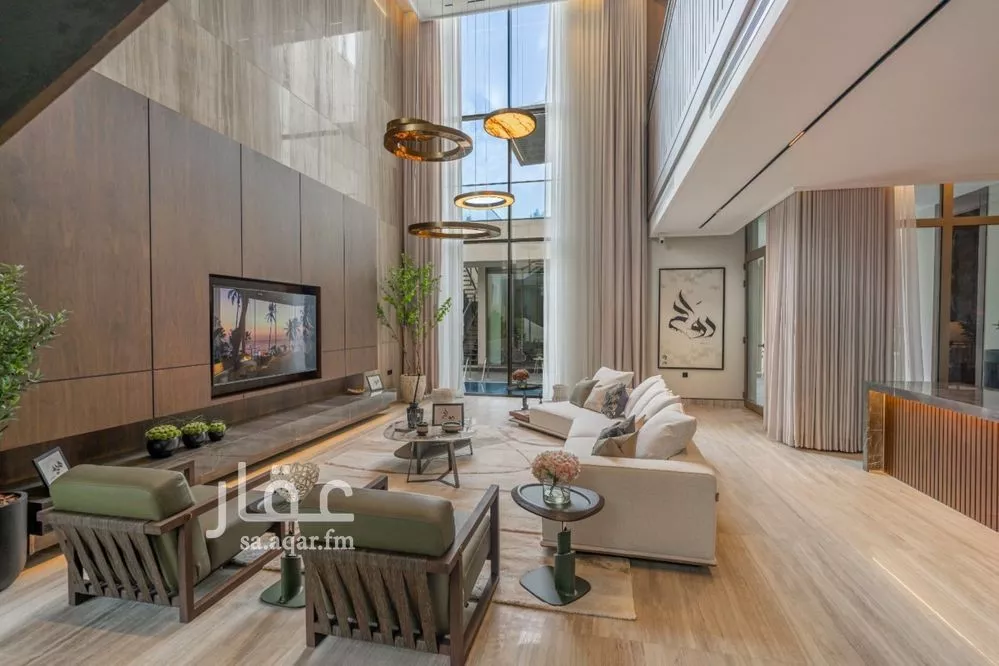 5 bedroom villa in Al Malqa 11