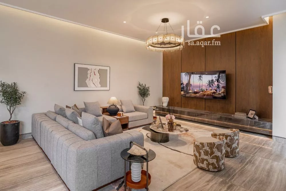 5 bedroom villa in Al Malqa 17
