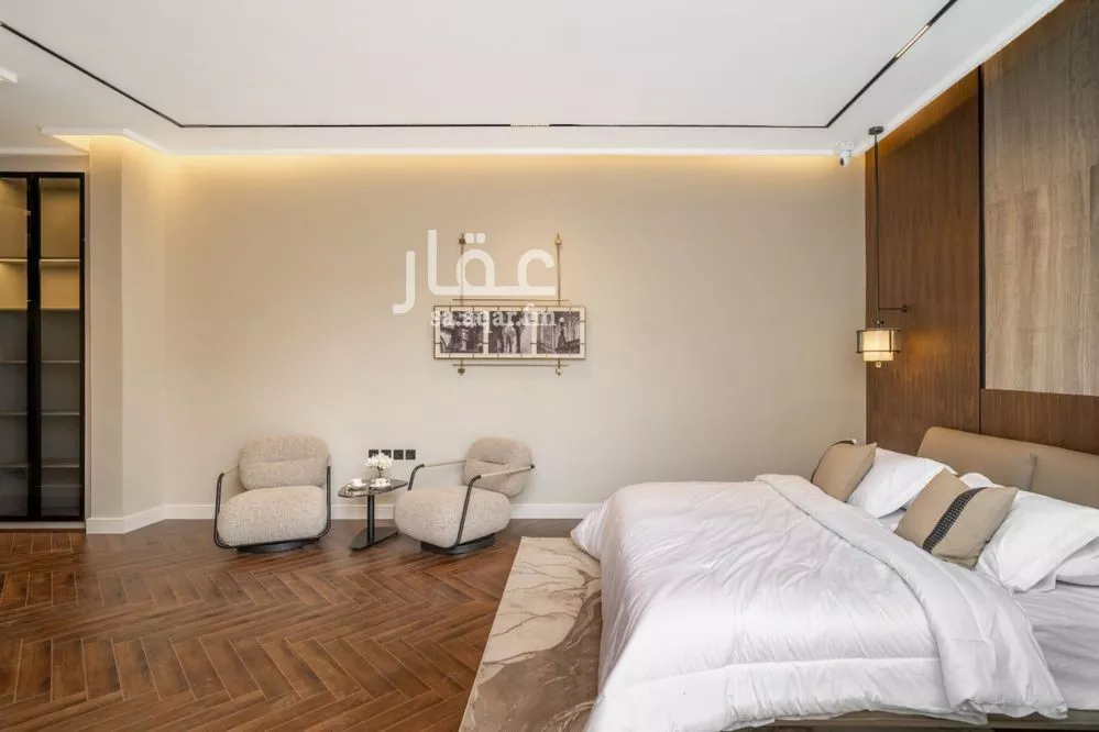 5 bedroom villa in Al Malqa 18