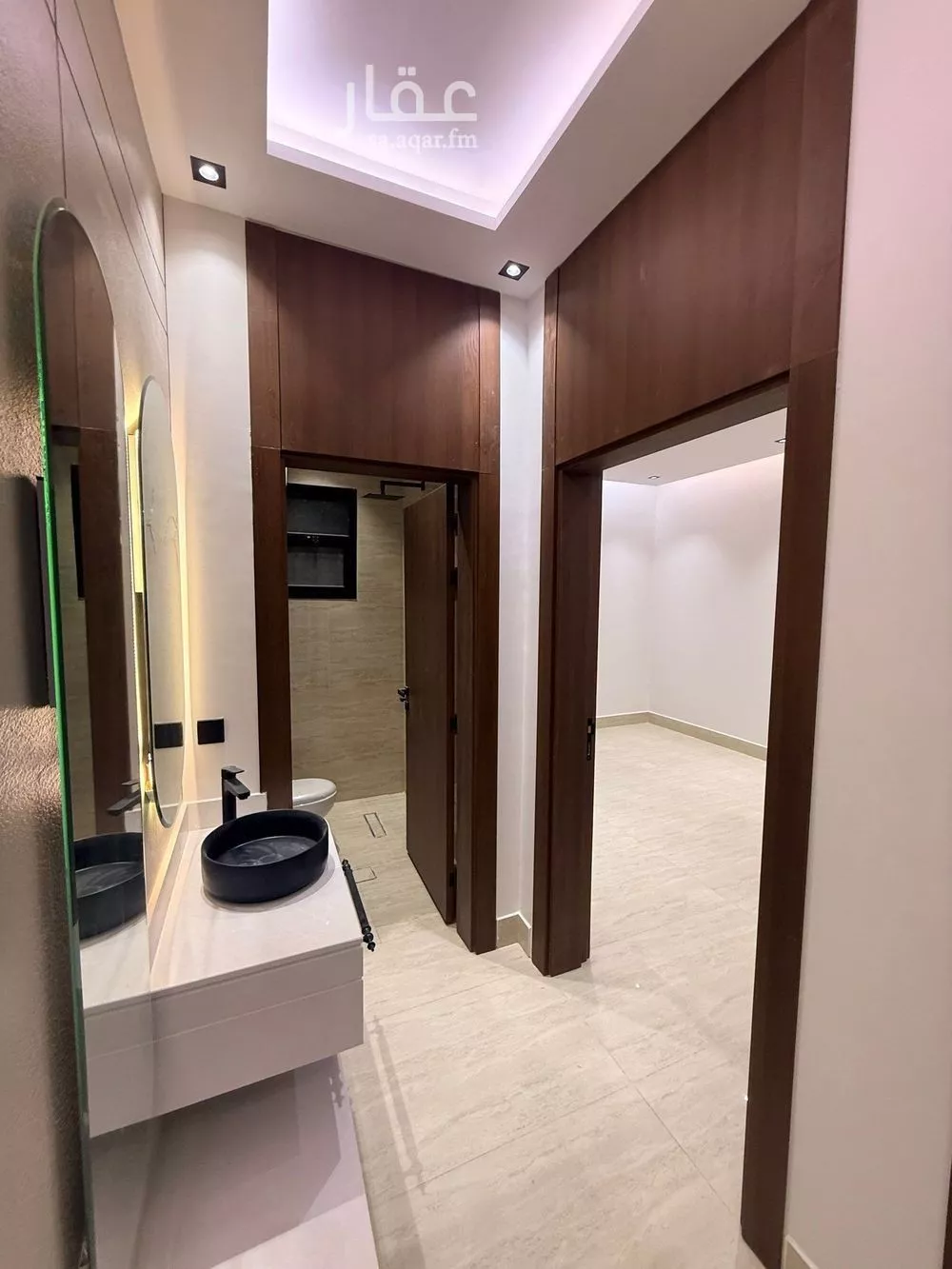 5 bedroom apartment in Al Janadriyah 2
