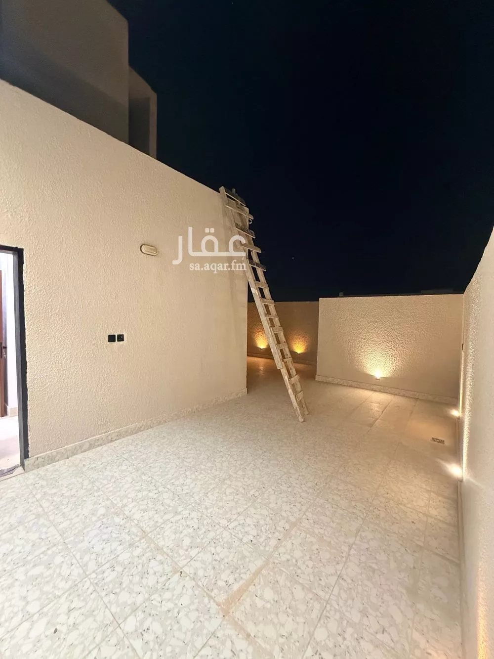 5 bedroom apartment in Al Janadriyah 6