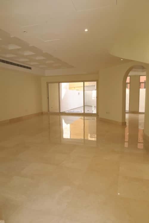 8 bedroom villa in Abhur South 3