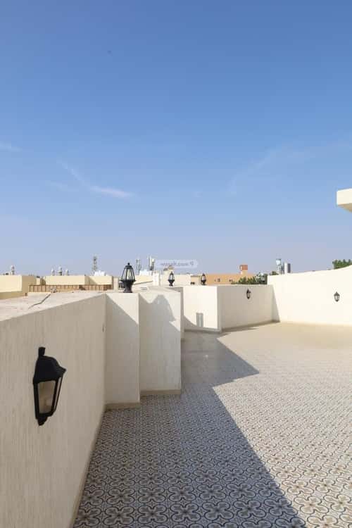 8 bedroom villa in Abhur South 10