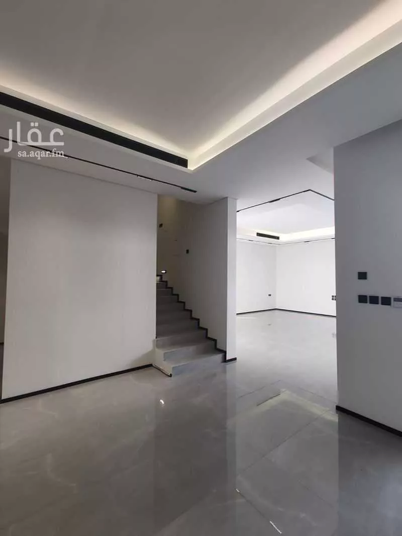 فيلا 4 غرف في العارض 7