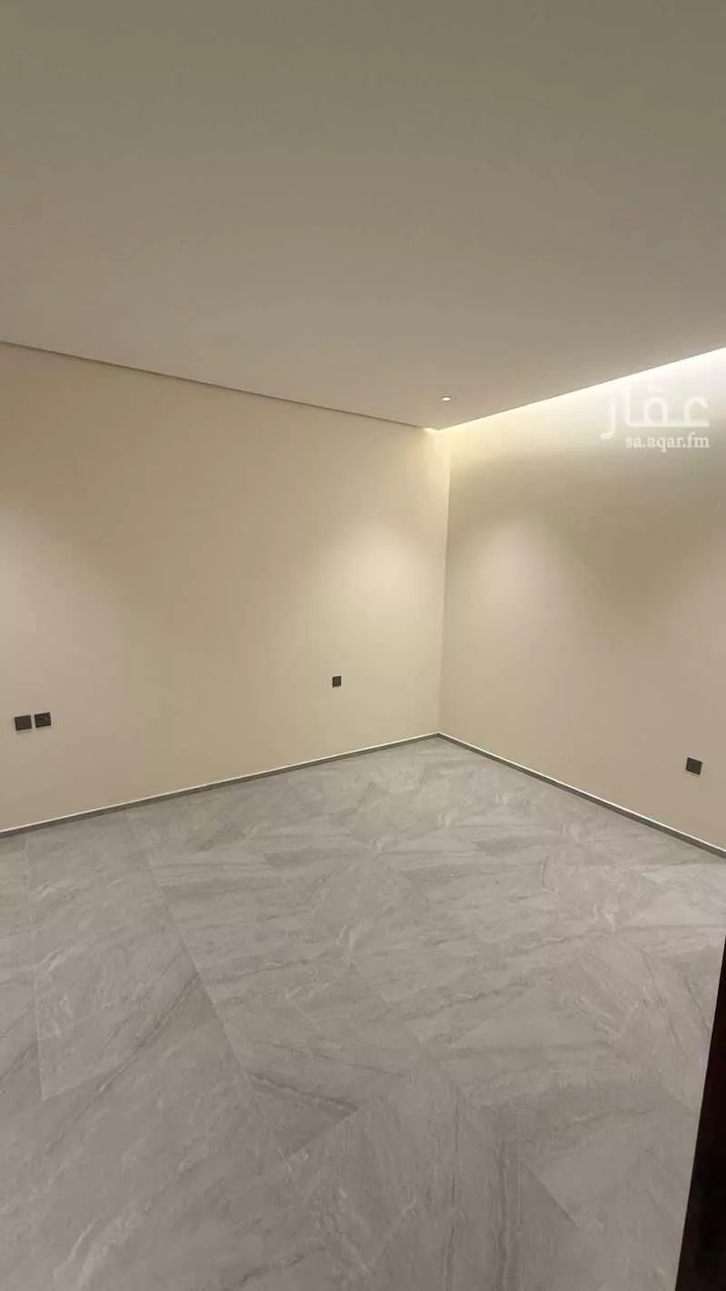 فيلا 4 غرف في الملك فهد 22