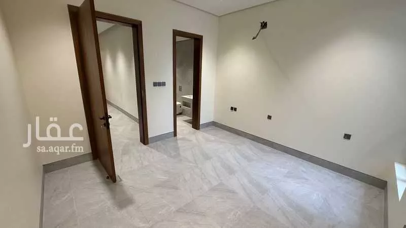 فيلا 4 غرف في الملك فهد 24