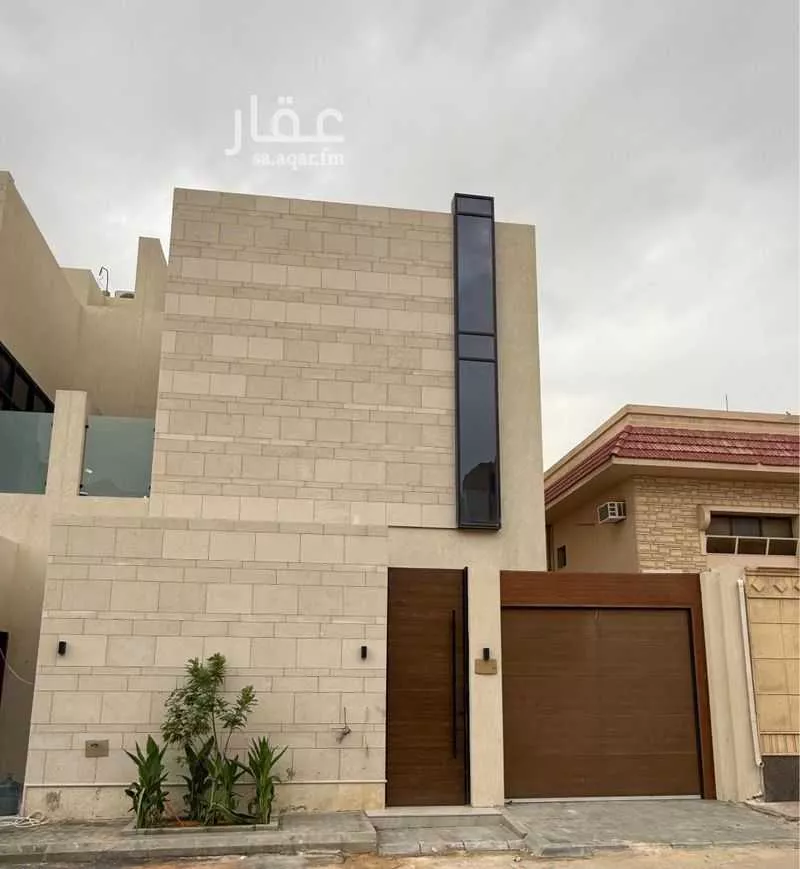 فيلا 4 غرف في الملك فهد 5