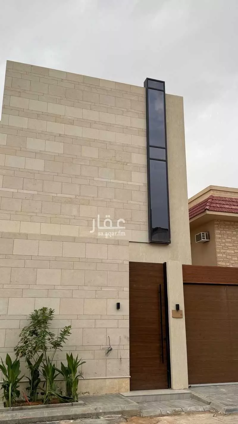 فيلا 4 غرف في الملك فهد 6