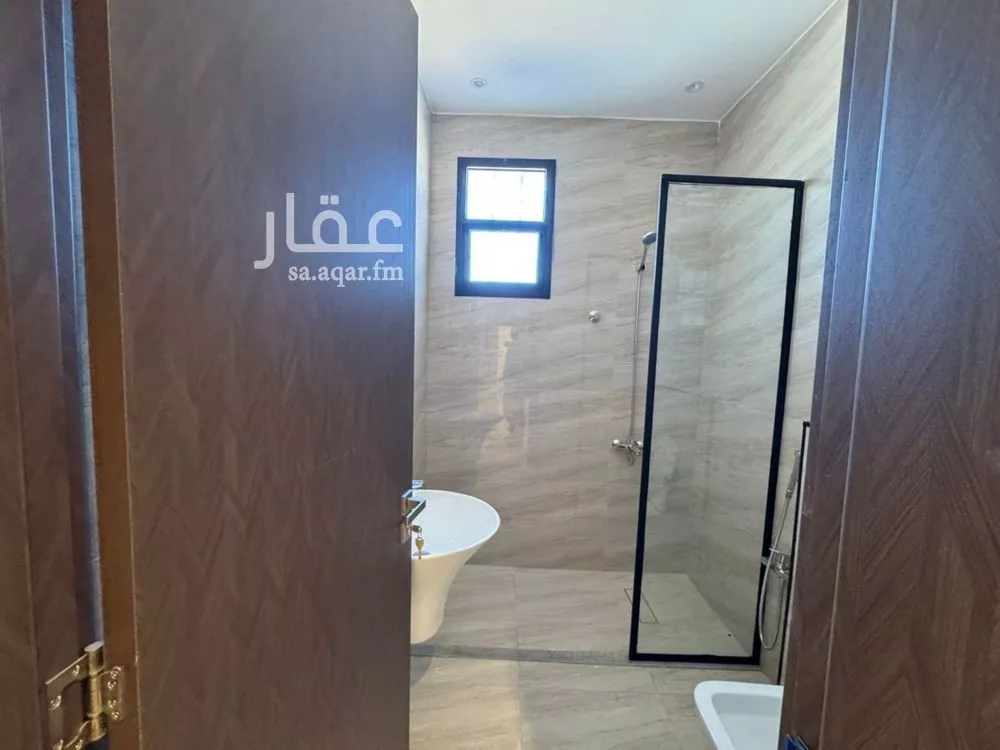 فيلا 5 غرف في الرمال 12
