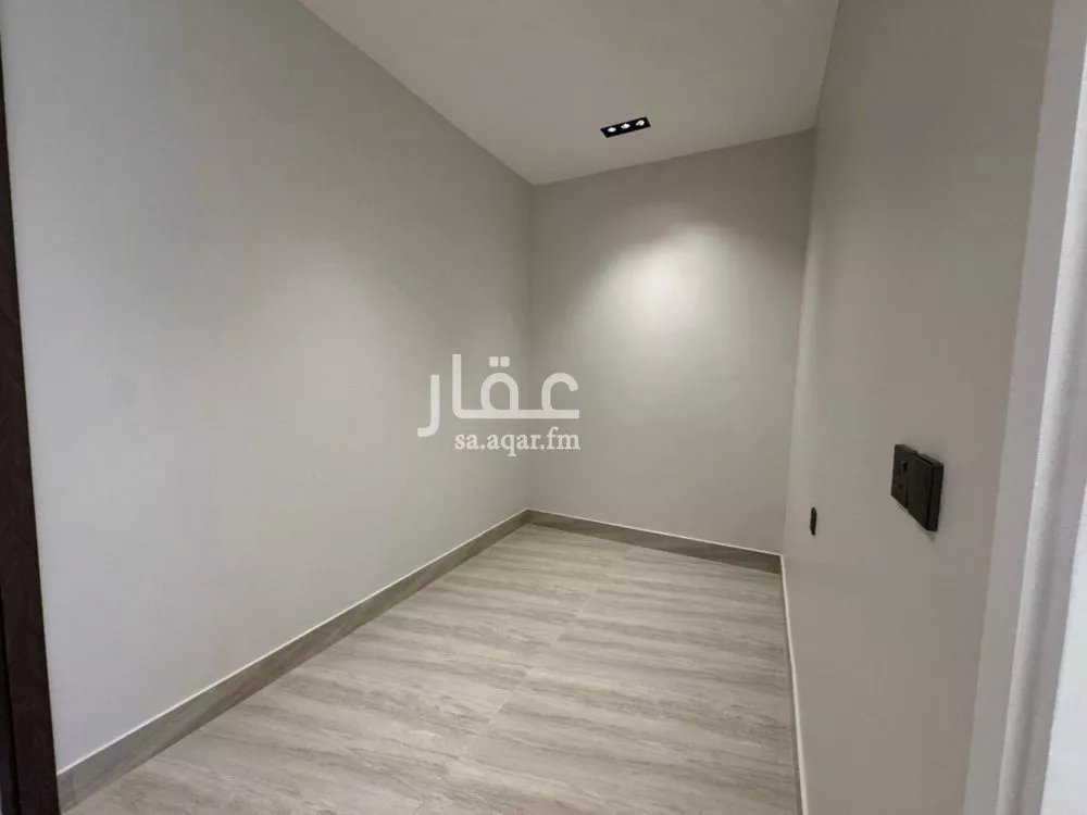 فيلا 5 غرف في الرمال 15