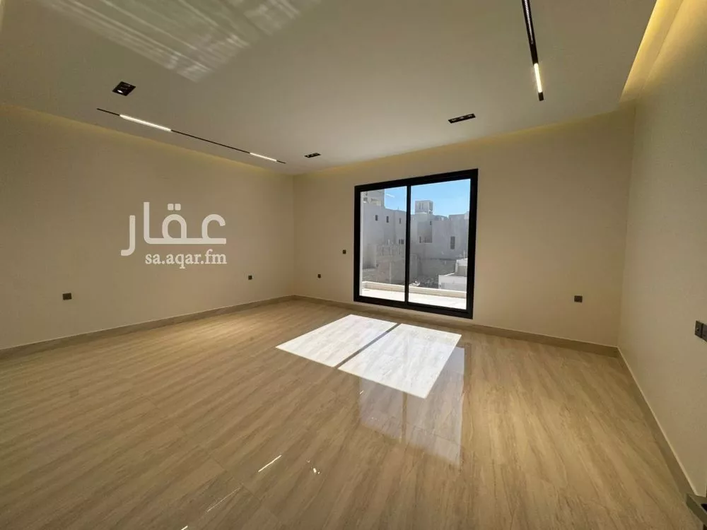 فيلا 5 غرف في الرمال 18