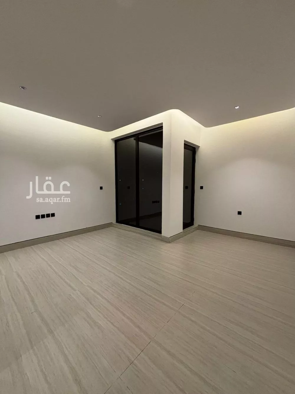 فيلا 6 غرف في النرجس 18