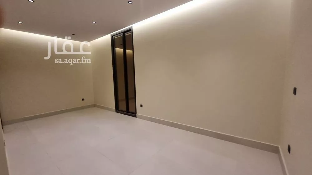 فيلا 4 غرف في العارض 17