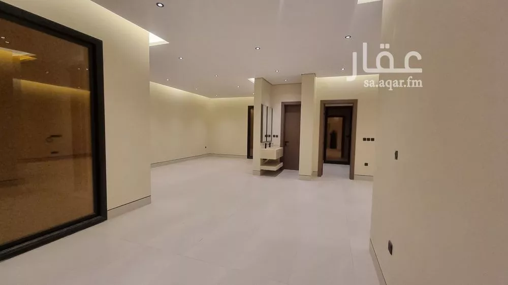 فيلا 4 غرف في العارض 19