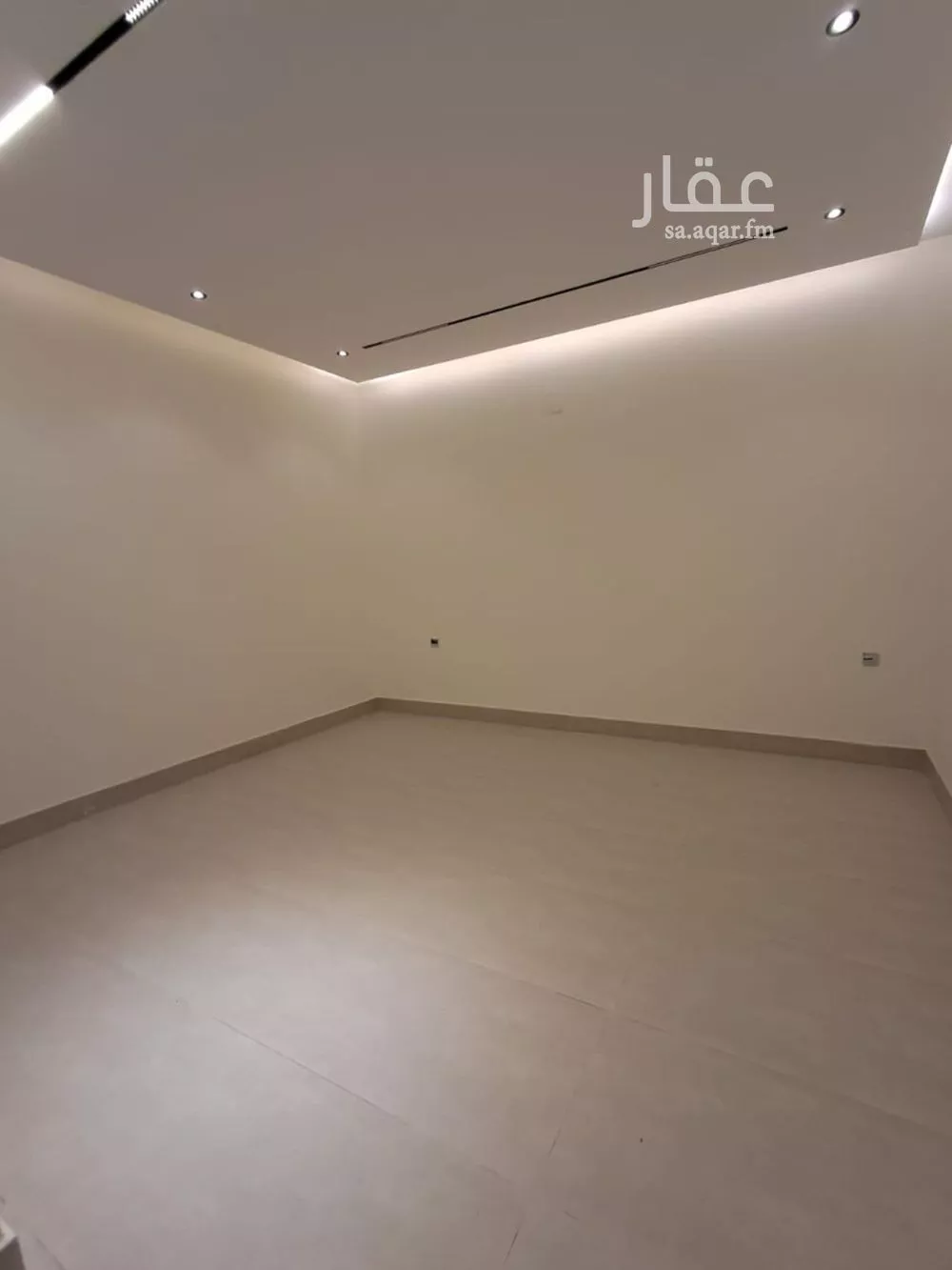 5 bedroom villa in Okaz 7
