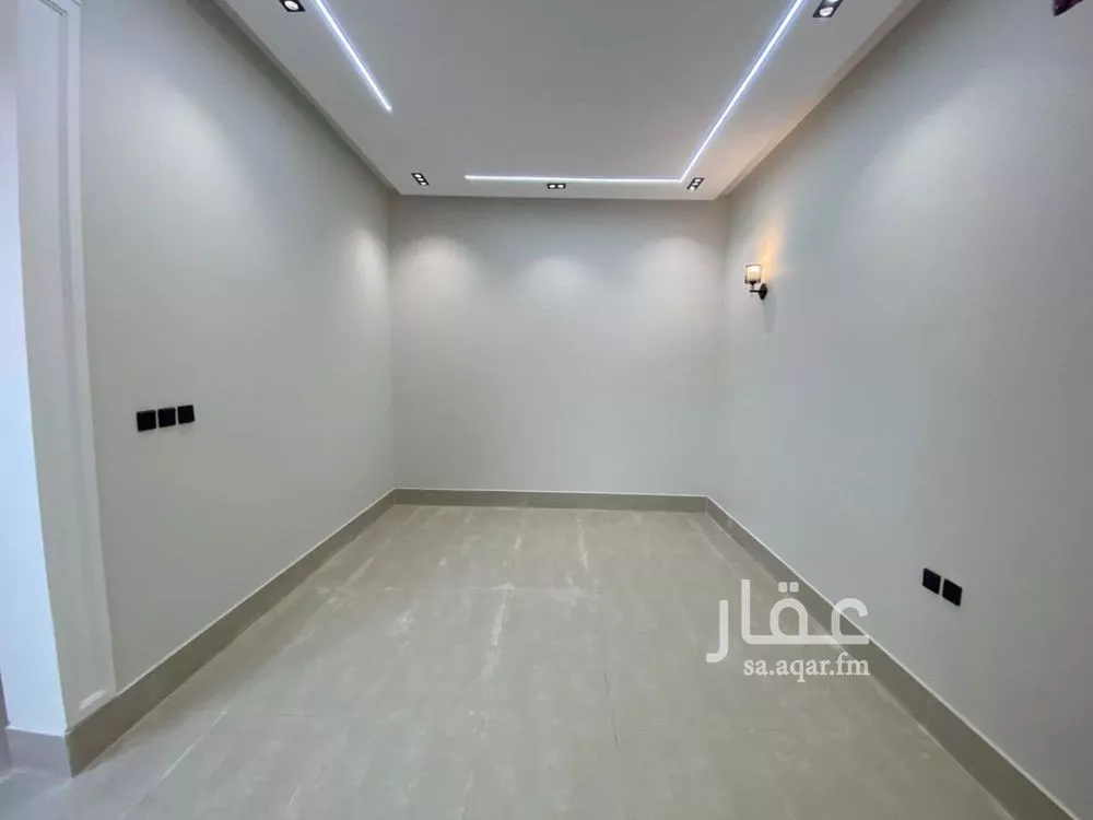 5 bedroom villa in Okaz 9