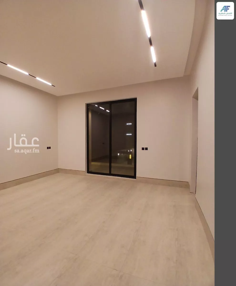 فيلا 8 غرف في الشرق 7