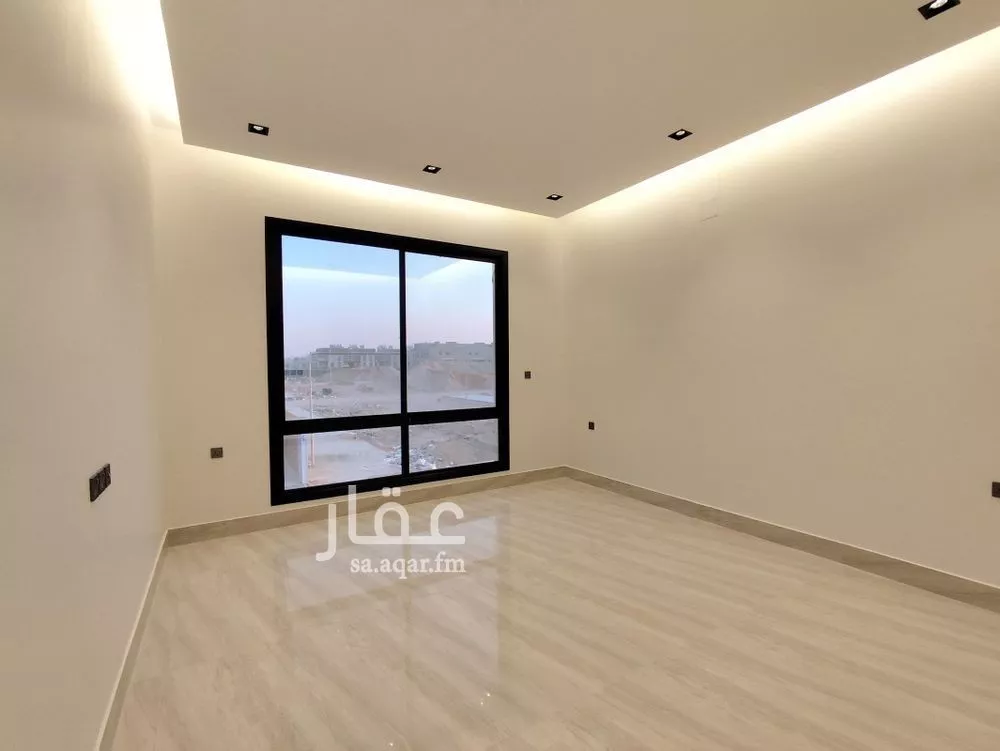 فيلا 5 غرف في الرمال 12