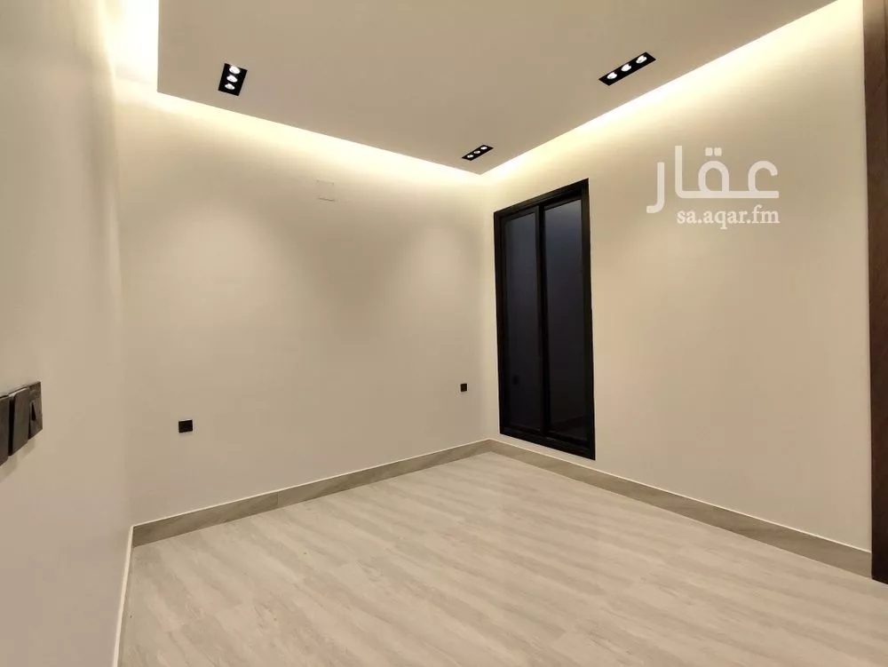 فيلا 5 غرف في الرمال 13
