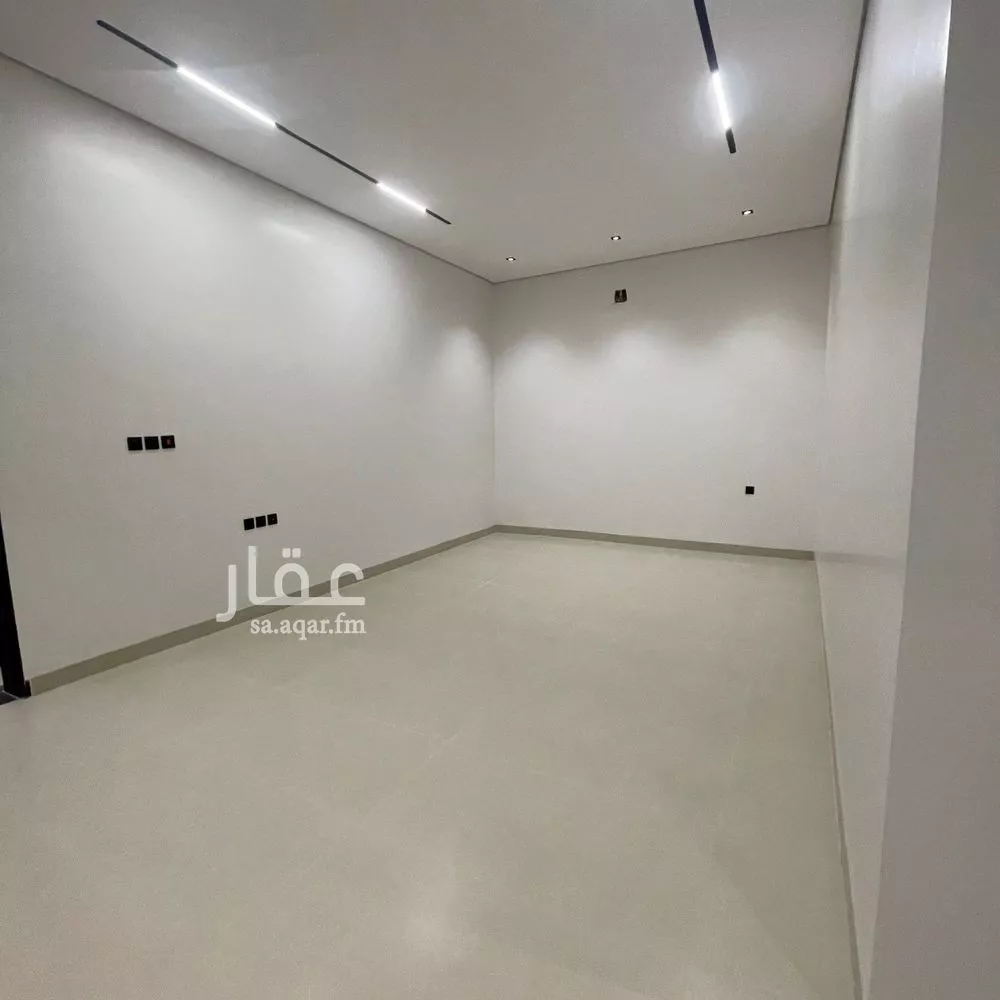6 bedroom villa in Al Rimal 11