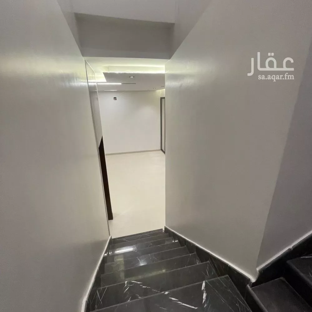 6 bedroom villa in Al Rimal 13