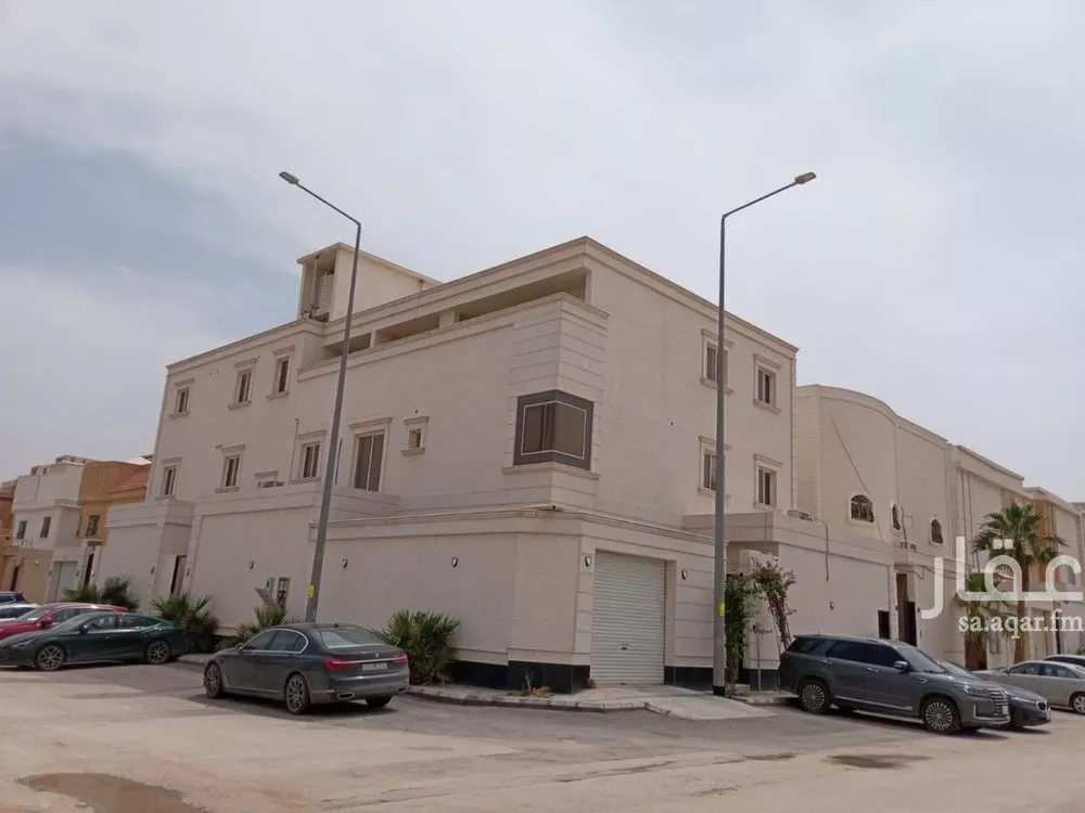 4 bedroom floor in Qurtubah 5