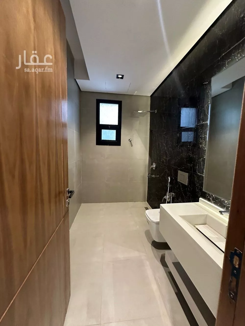 فيلا 5 غرف في الرمال 10