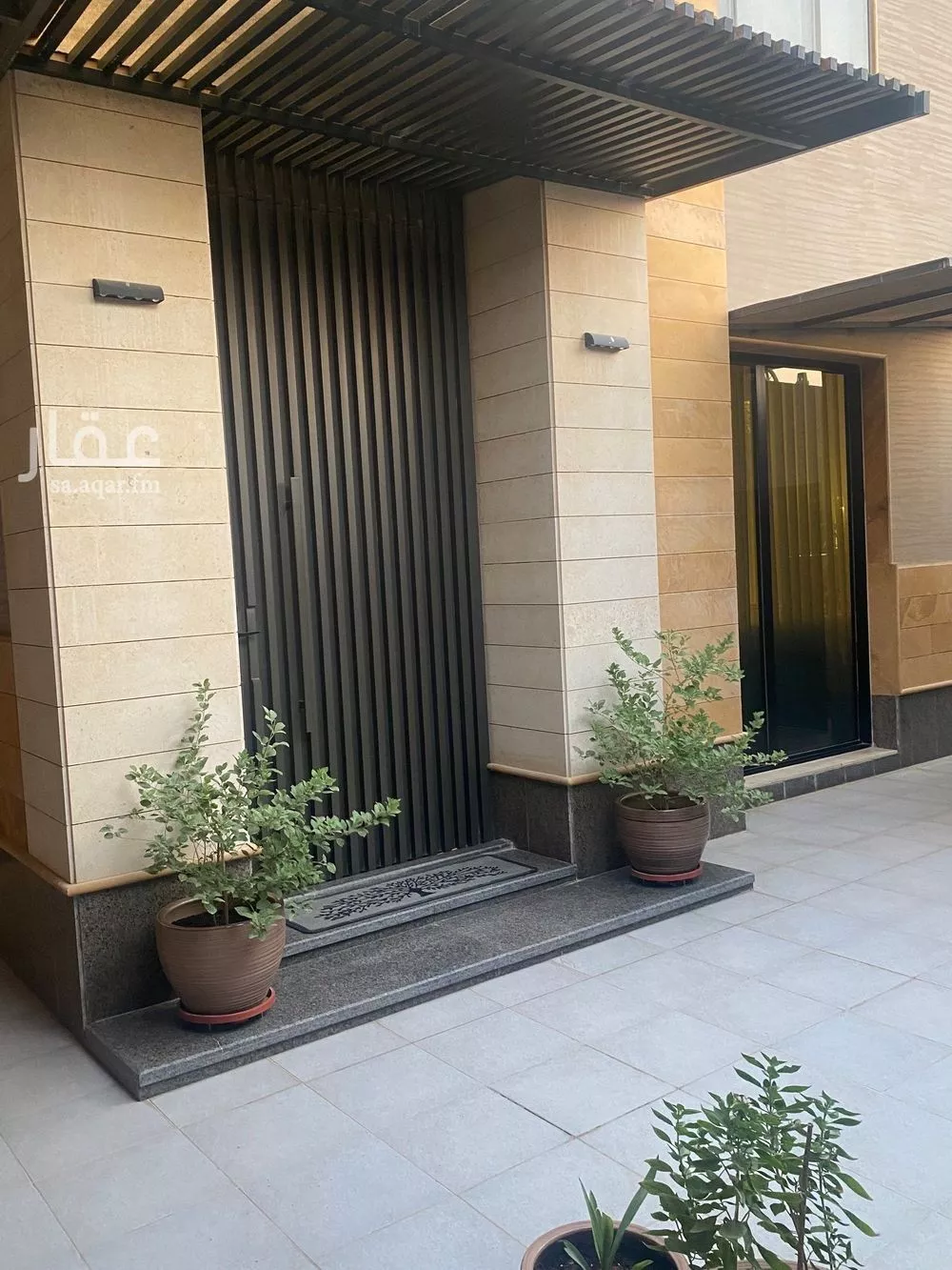 5 bedroom villa in Al Malqa 2