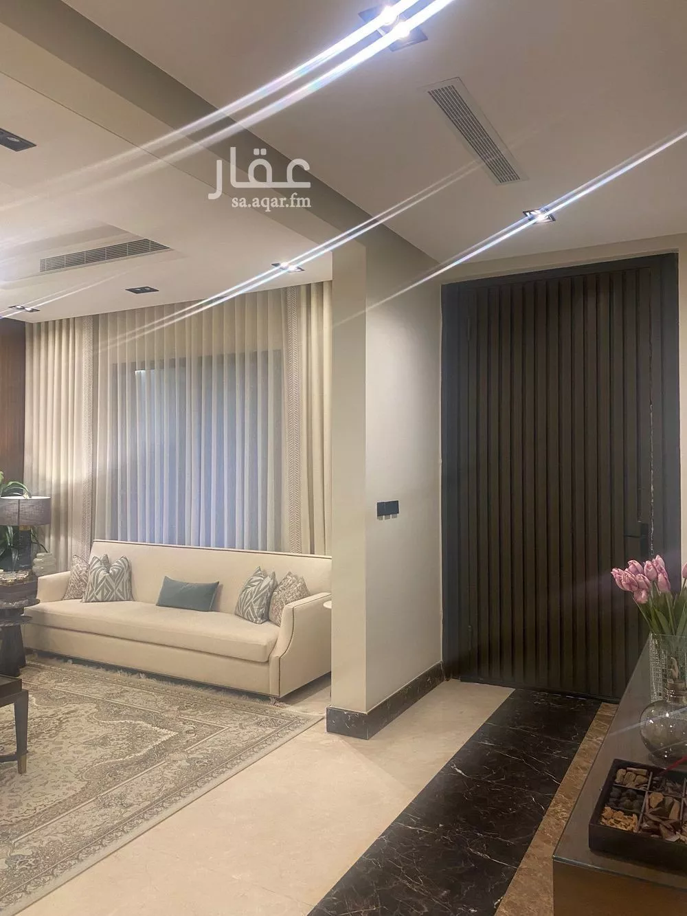 5 bedroom villa in Al Malqa 10