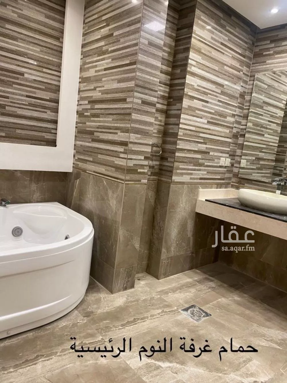 5 bedroom villa in Al Yasmin 5