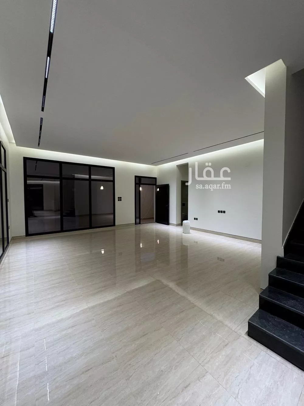 4 bedroom villa in Al Narjis 13