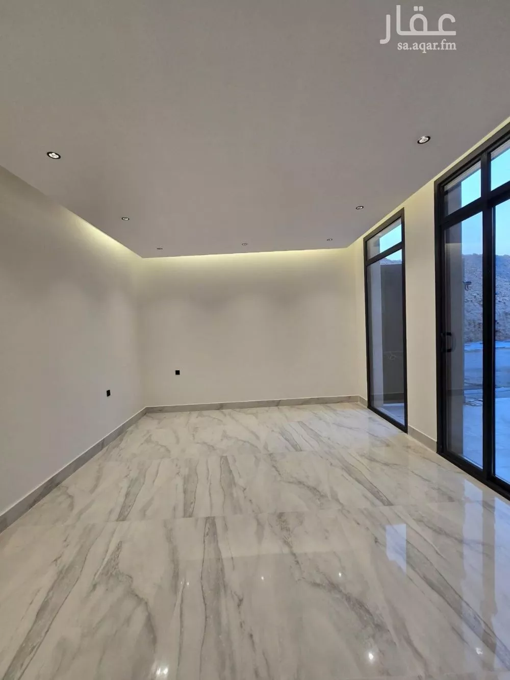 5 bedroom villa in Al Narjis 6