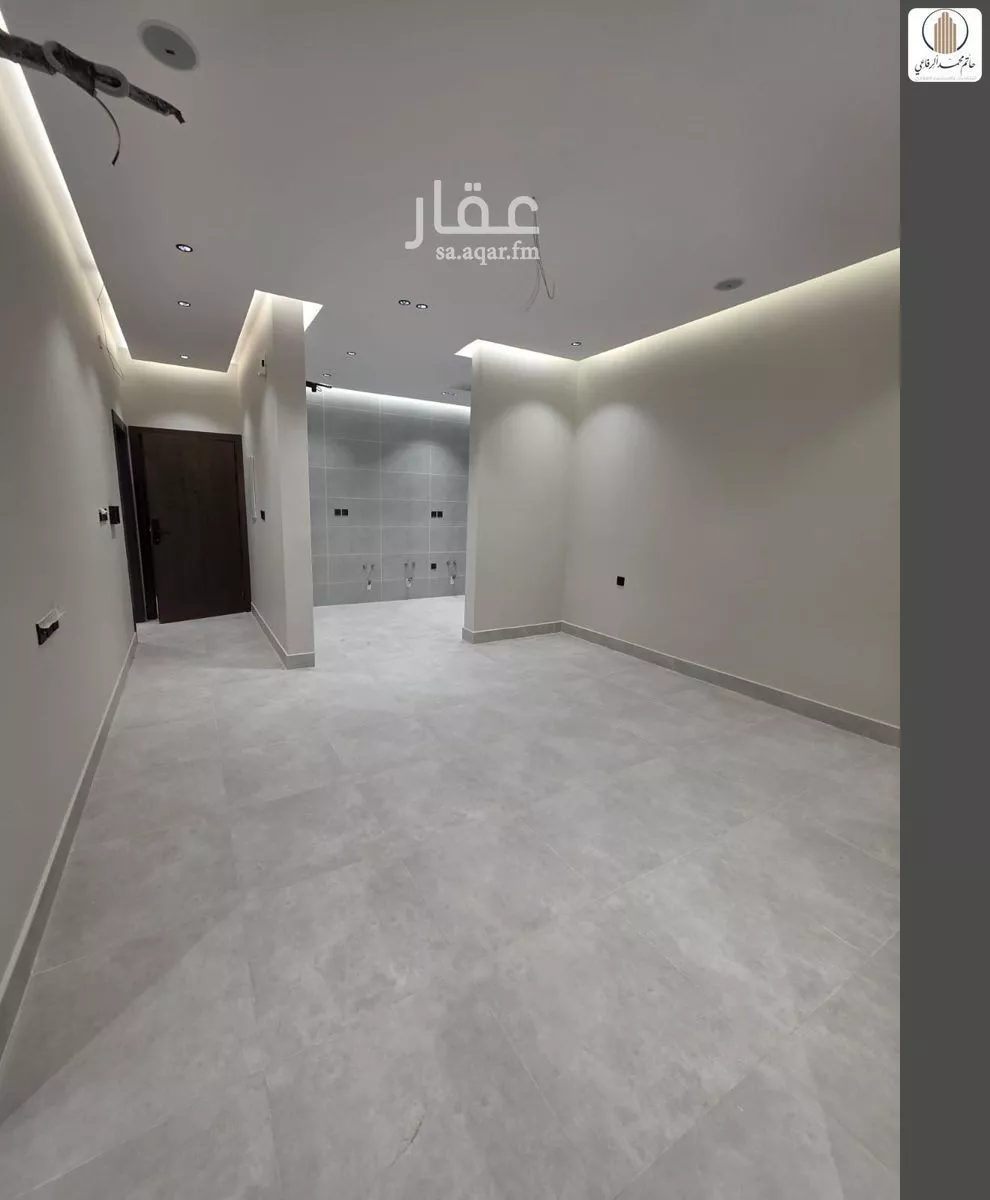 4 bedroom apartment in Al Rawdah 8