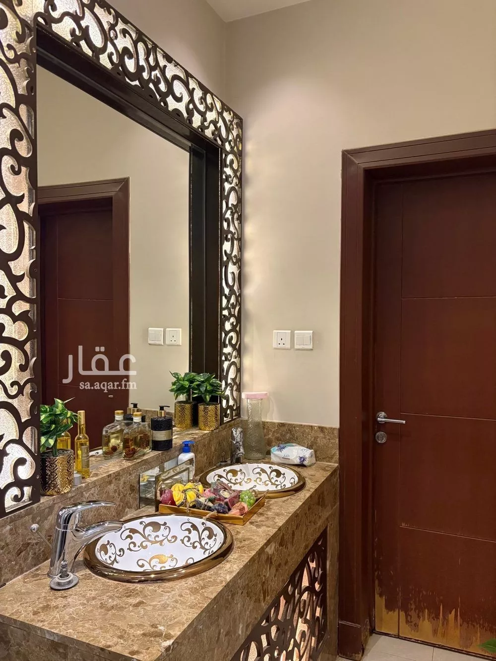 9 bedroom villa in Al Narjis 8