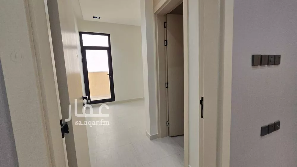 فيلا 5 غرف في الرمال 7