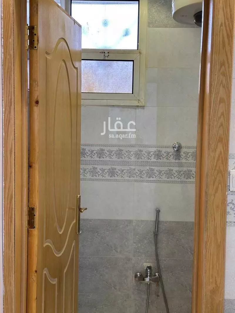 3 bedroom floor in Dhahrat Namar 3